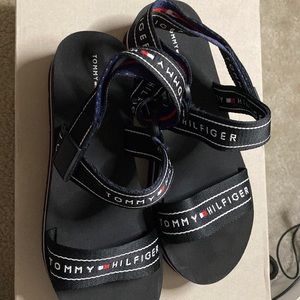 Tommy hilfiger slides